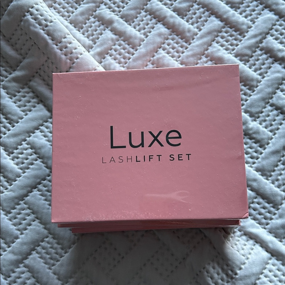 New in box Lash Lift Set Luxe Cosmetics